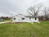 Building Photo - 3 Bedroom House