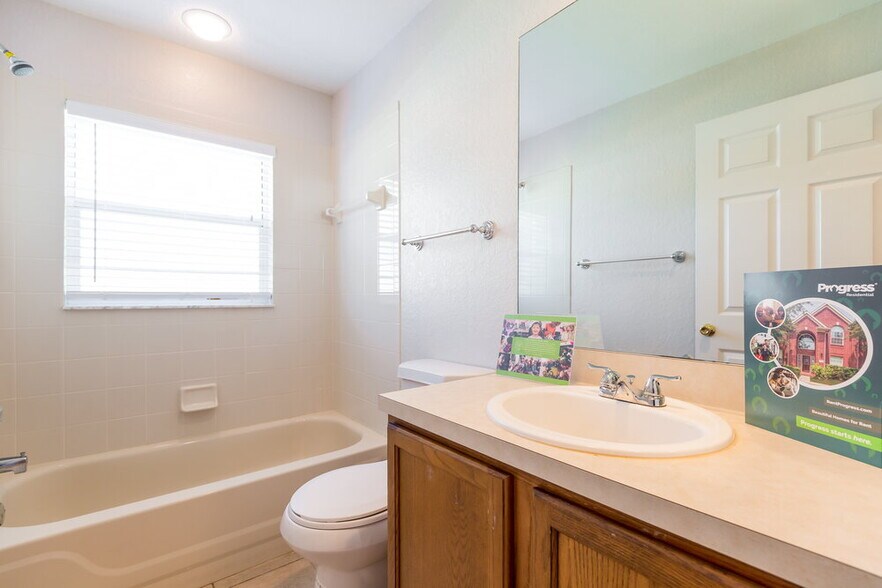Building Photo - 1337 Brandy Lake View Cir