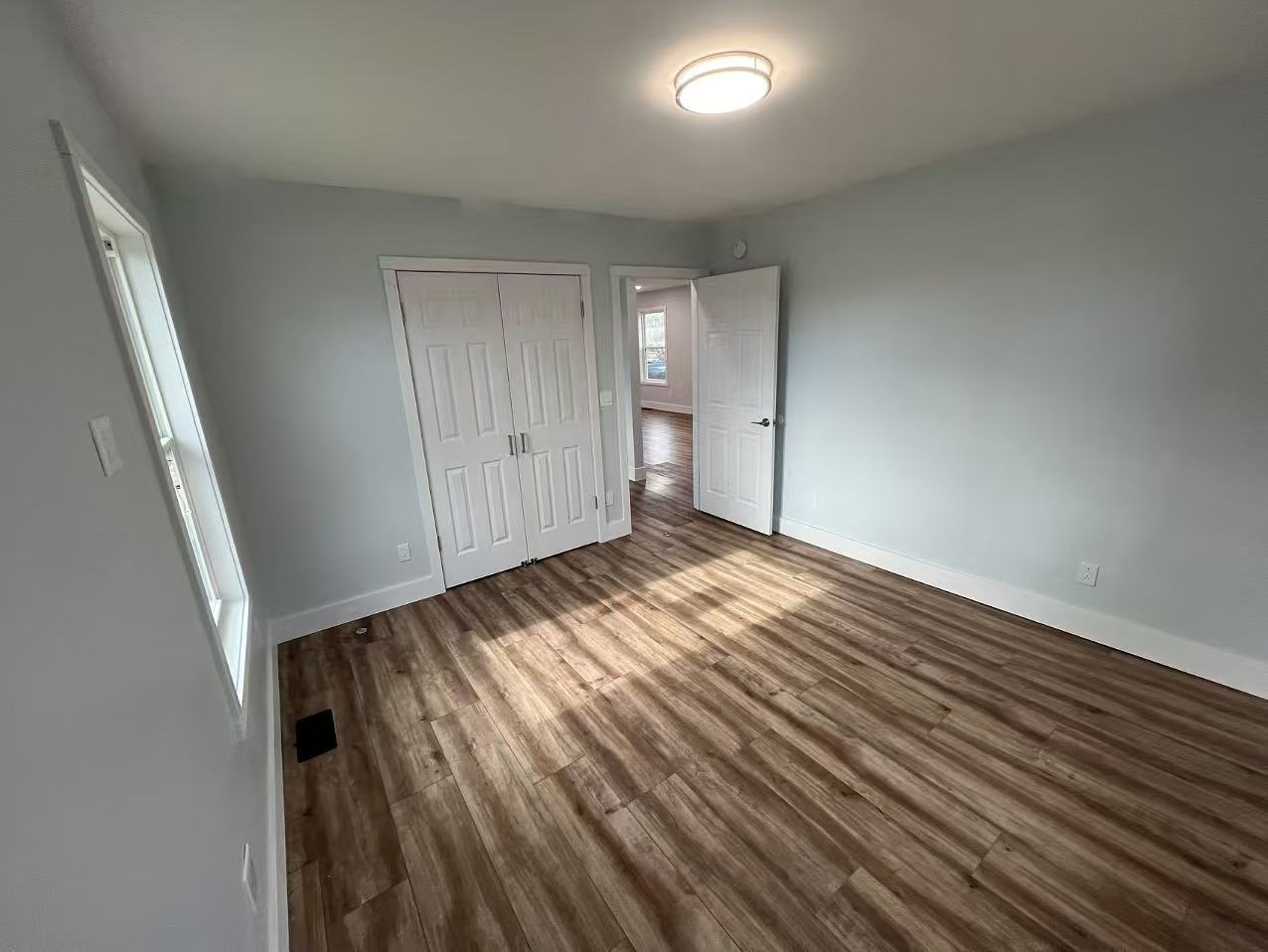 Building Photo - 1315 Mercury Dr