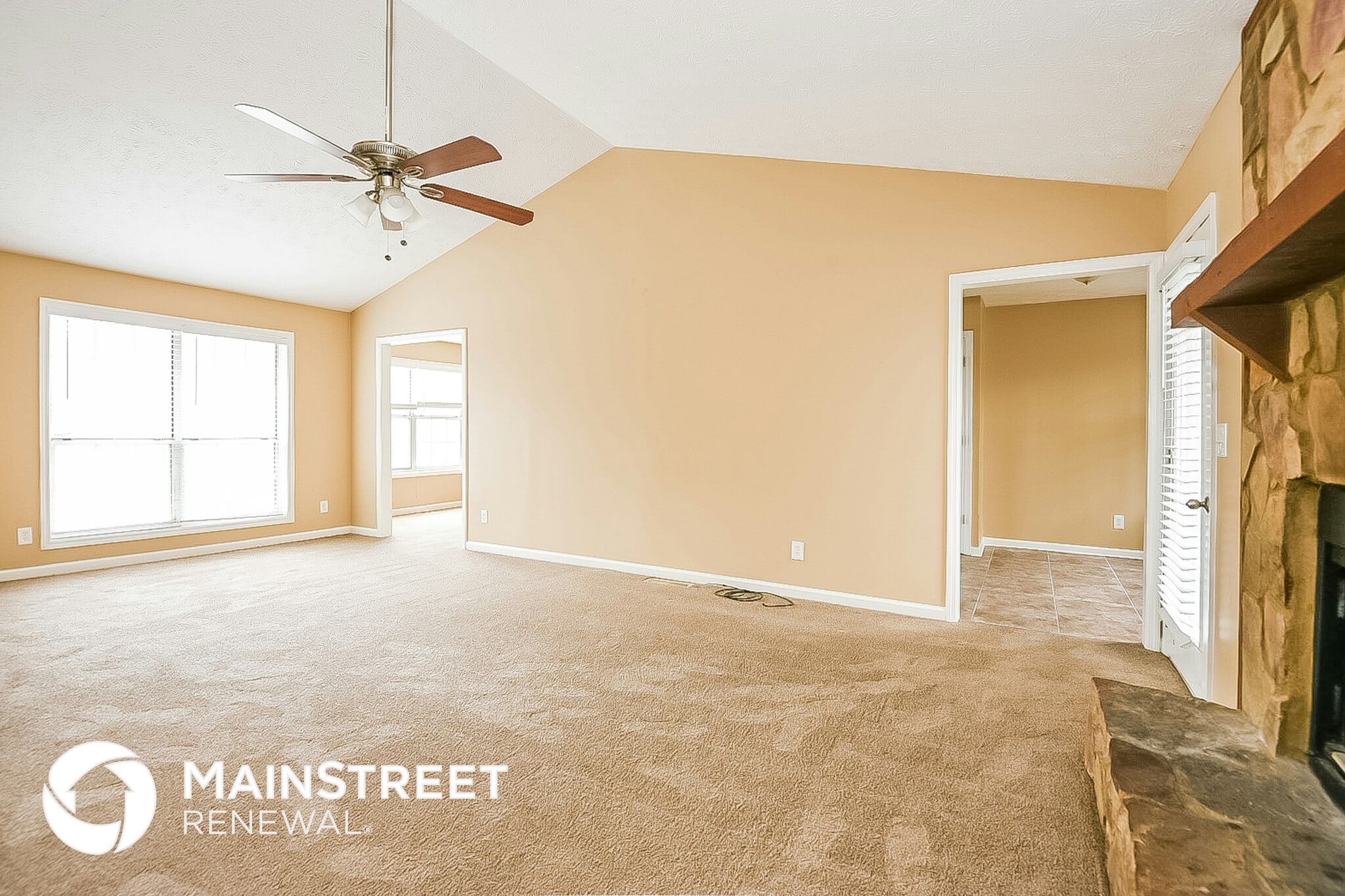 Building Photo - 4372 Lakeside Hills Way NE