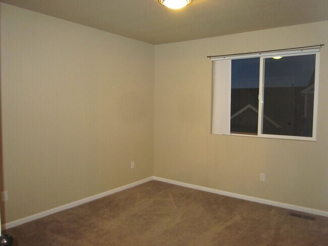 Building Photo - 5417 Smokey Heights