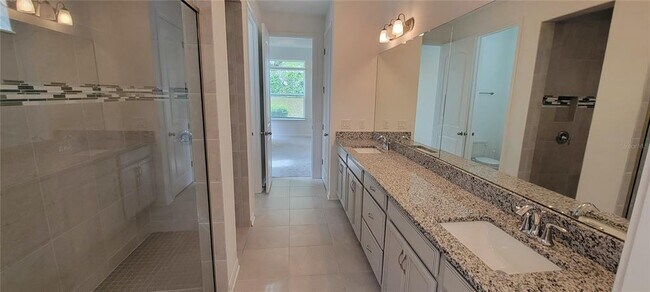 Building Photo - 17415 Bal Harbour Dr