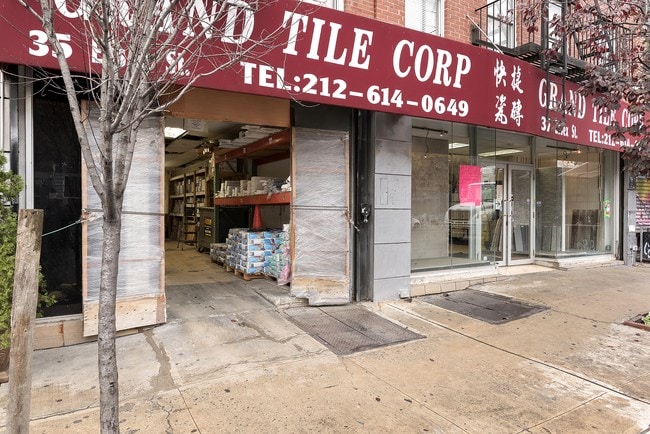 Frontage 2 - Delancey Crossing