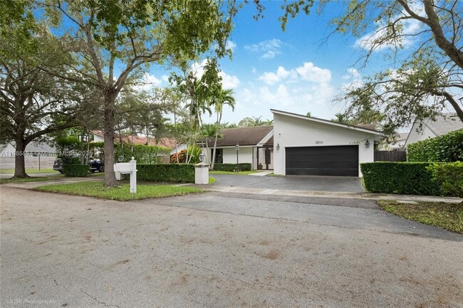 Building Photo - 12715 SW 96th Terrace