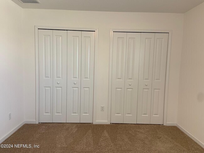 Building Photo - 810 Laurel Valley Dr