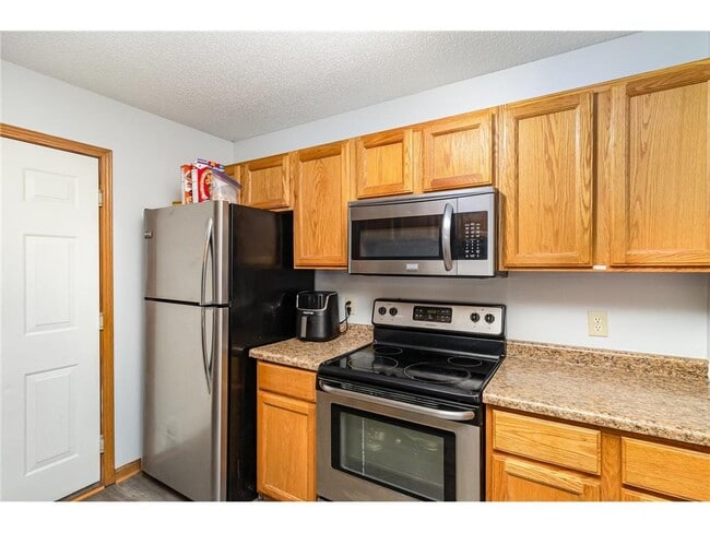 Building Photo - 14651 Evergreen Trail