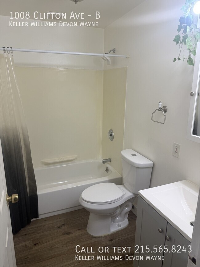 Building Photo - 1008 Clifton Ave