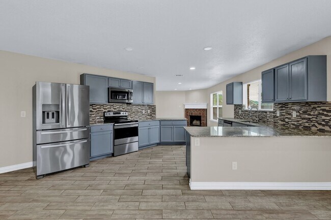 Building Photo - 6205 Winnebago Ct