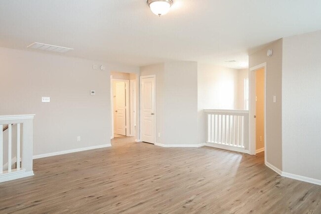 Building Photo - 2302 Thunderbolt Peak Dr