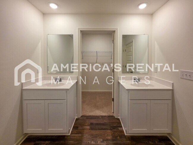 Building Photo - DEPOSIT PENDING! New Construction Home for Rent in Calera, AL - Timberline Community!