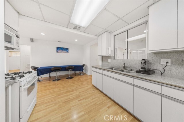 Building Photo - 12329 Burton St