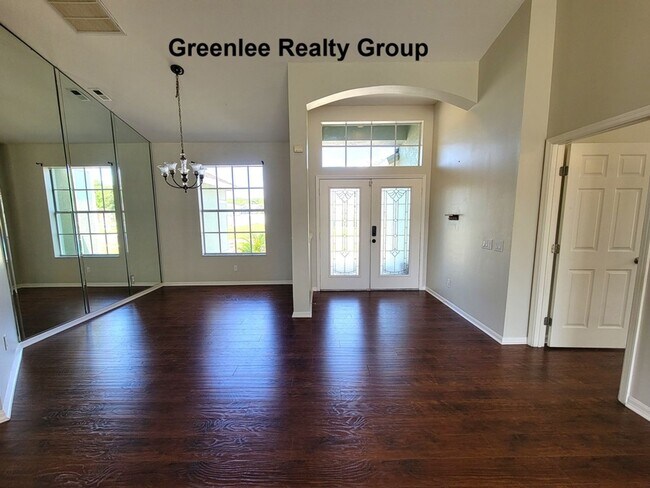 Building Photo - Spacious 3 Bed / 2 Bath pool home with lawn and pool care included in beautiful Rosewood at River...
