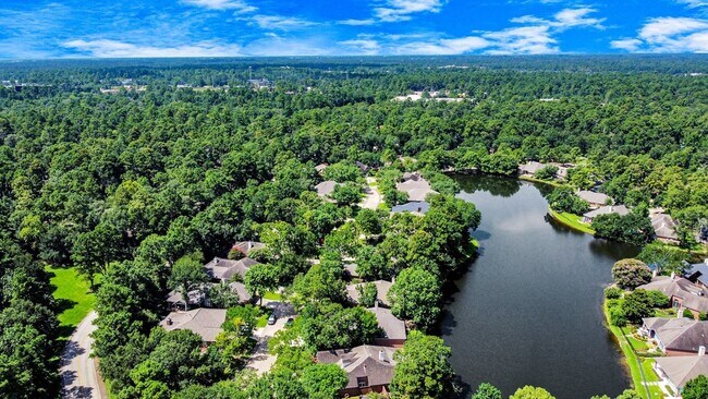 Building Photo - 39 Wild Meadow Ct