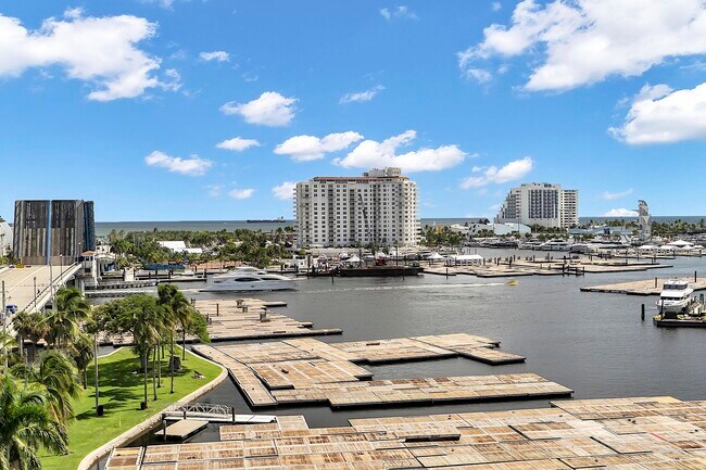 Building Photo - 2500 E Las Olas Blvd