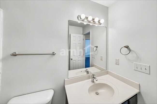 Building Photo - 1364 Saybrook Xing