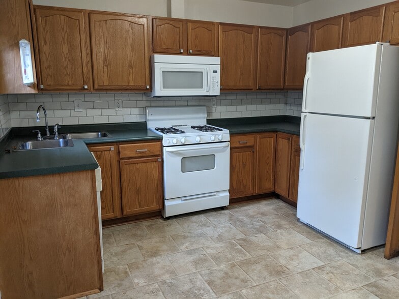 Kitchen - 2618 McCord St