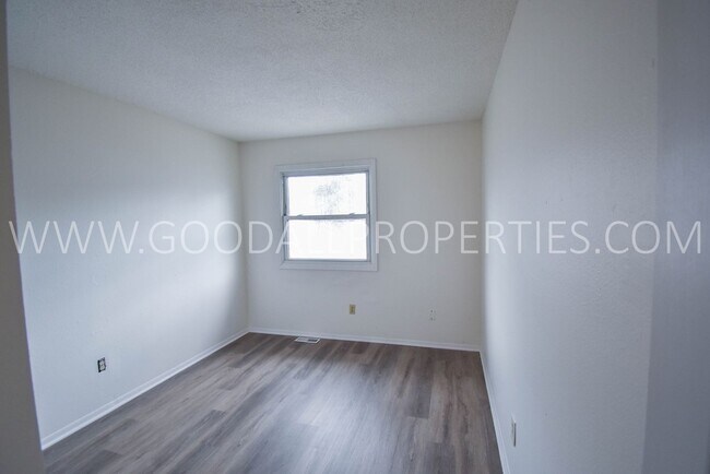 Building Photo - Get half off your first month’s rent when ...