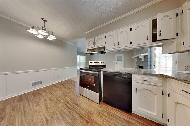 Building Photo - 751 Belmont Ridge