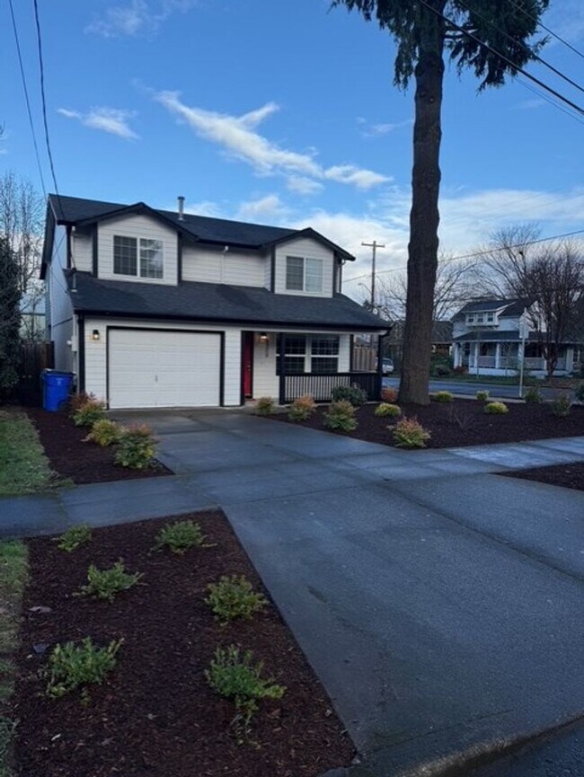 Building Photo - 1091000