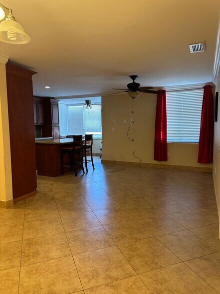 Building Photo - 250 180th Dr