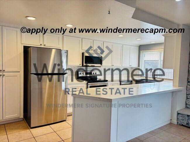 Building Photo - Beautiful 3-Bedroom Home in a Wonderful Fair Oaks Neighborhood!