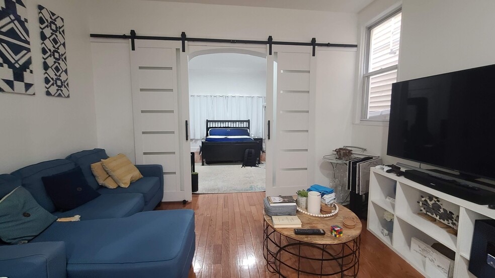 Building Photo - 311 3rd St