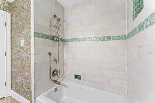 Building Photo - 6158 Burgoyne Rd