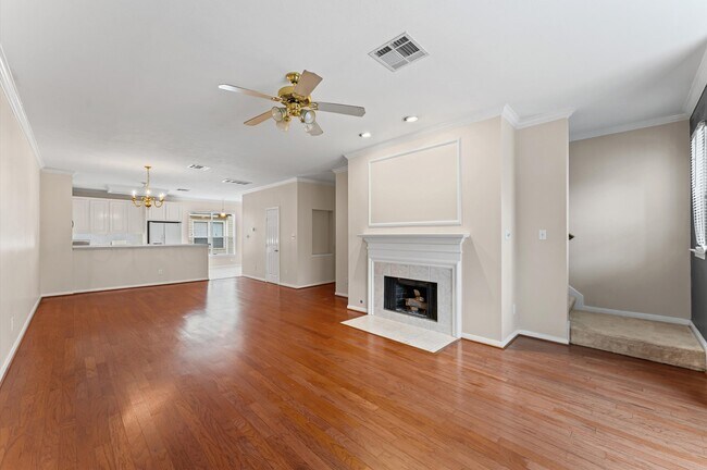 Building Photo - 2905 Crawford St