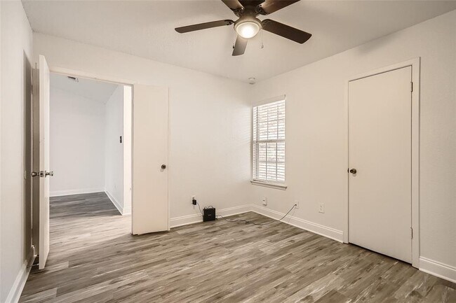 Building Photo - 4408 Molokai Dr