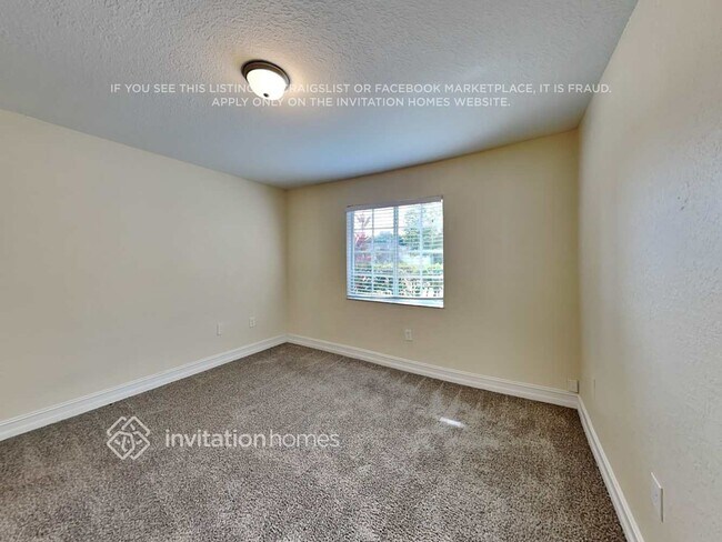 Building Photo - 6315 Plunkett St