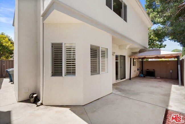 Building Photo - 15804 Crest Ln