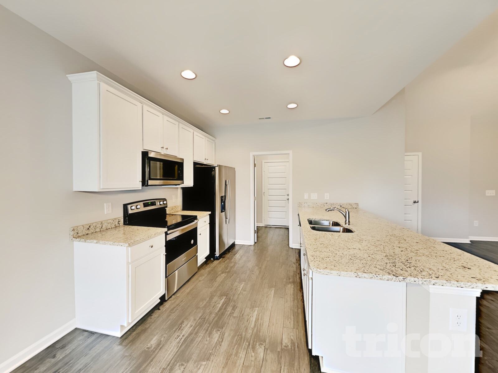 Building Photo - 738 Mitscher Dr