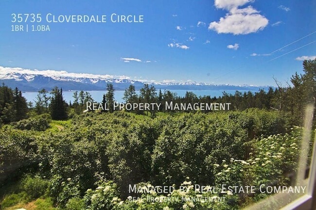 Building Photo - 35735 Cloverdale Cir
