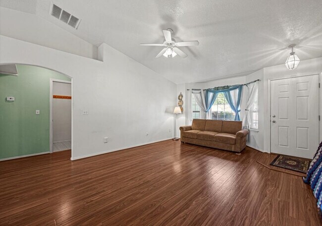 Building Photo - 803 Coopers Ct