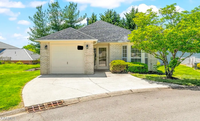 Building Photo - 1619 Chenoweth Cir