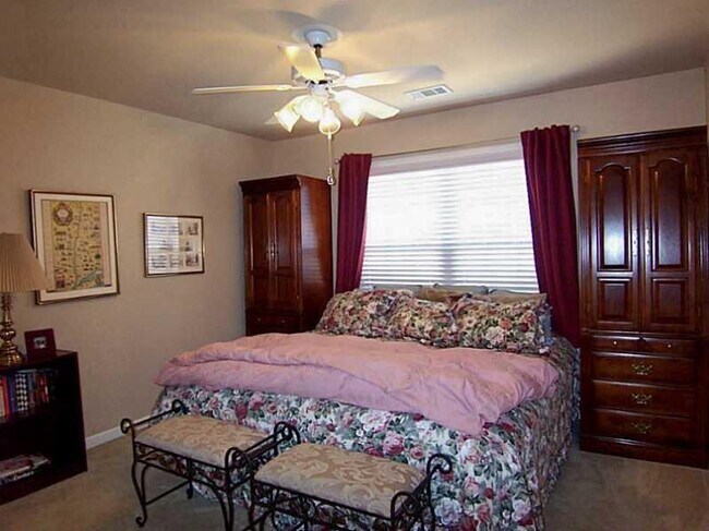 Building Photo - 6128 Prestwood Dr