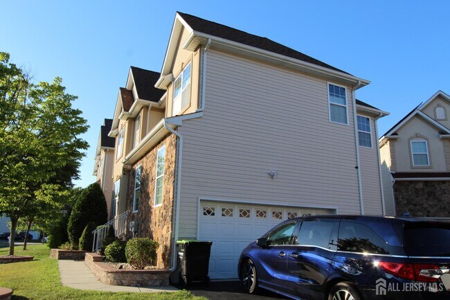 Building Photo - 404 Morning Glory Dr
