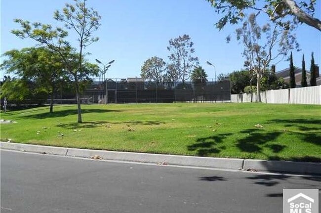 Building Photo - 24091 Vista Corona