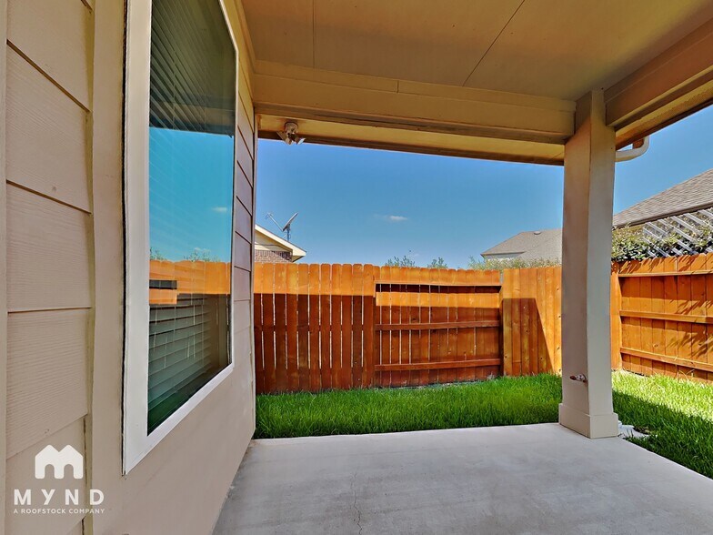 Building Photo - 24622 Windmill Canyon Ln