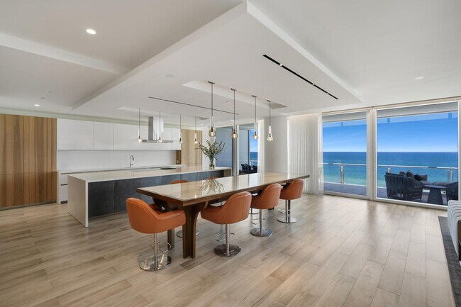 Building Photo - 9001 Collins Ave