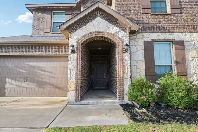 Building Photo - 1025 Indigo Ln