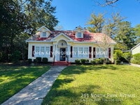 Building Photo - 261 N Park Ave