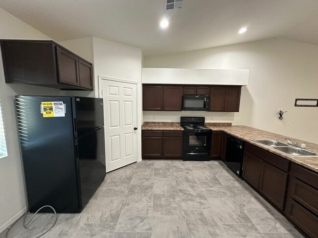 Building Photo - 7357 E 36th Pl