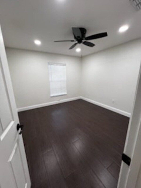 Building Photo - 821 Copperfield Terrace