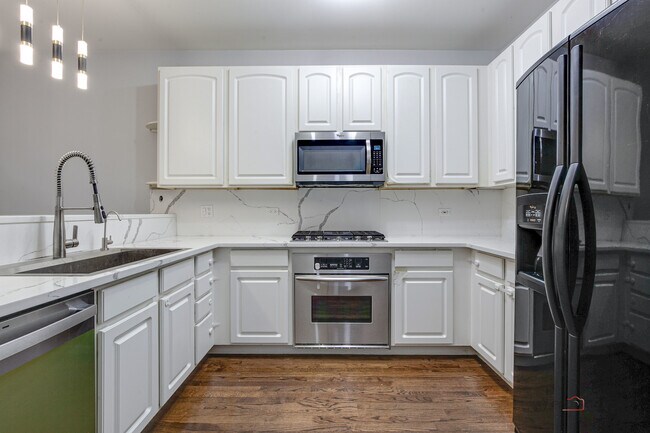 Building Photo - 1238 S Christine Ct