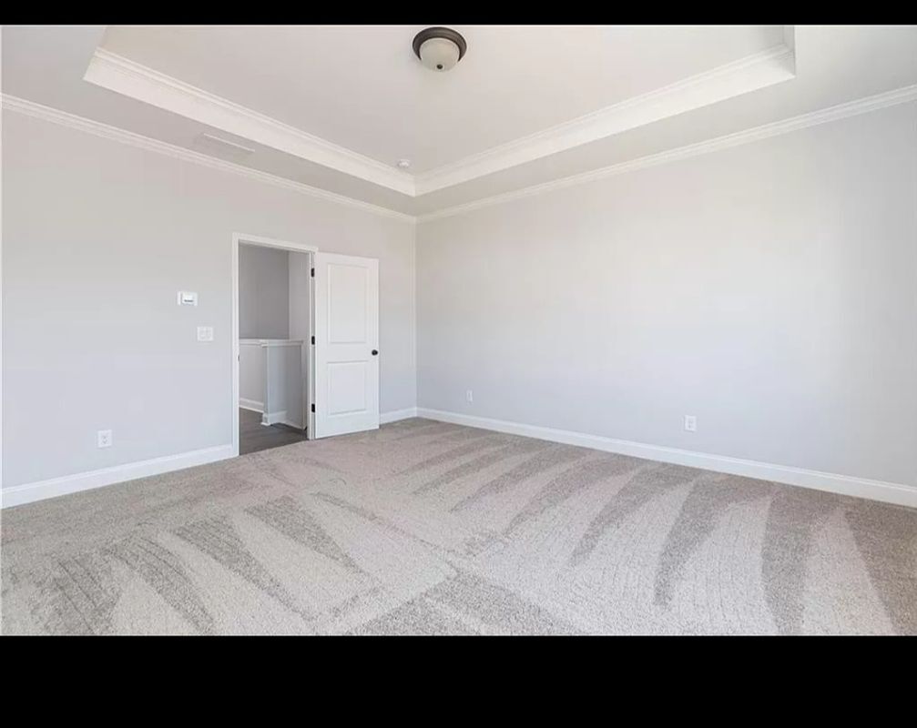 Building Photo - 913 Colton Dr