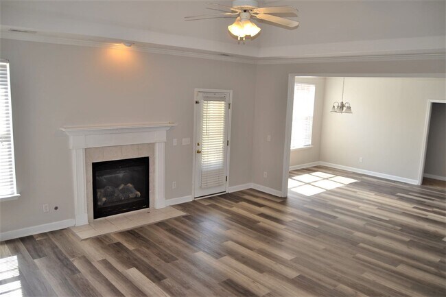 Building Photo - 351 Barnsley Dr