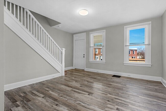 Building Photo - Charming Updated Rowhome in Belair-Edison – Move-In Ready!