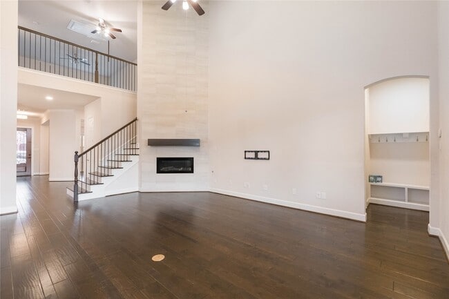 Building Photo - 1008 Peacock Blvd