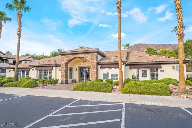 Building Photo - 231 W Horizon Ridge Pkwy